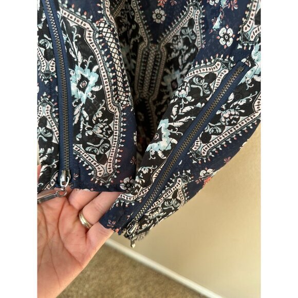 My Michelle Womens Black Tank Top Medium sleeveless polyester pullover‎ zipper - Picture 4 of 8